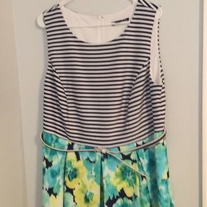 Super cute mixed print dress